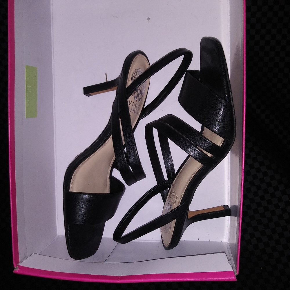 Heel - Picture 2 of 3